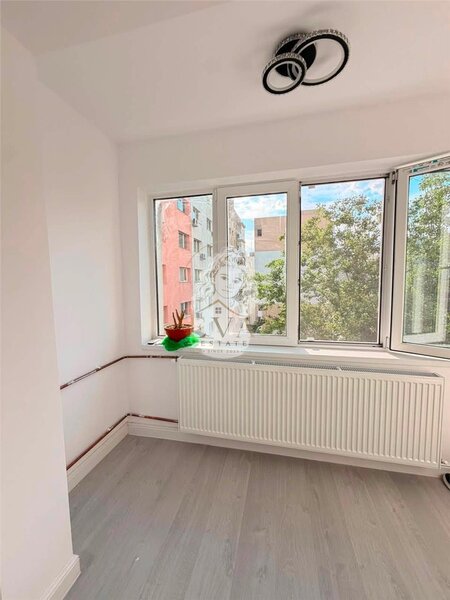 Becatei nr. 6A, apartament de vanzare 1 minut metrou 1 Decembrie 1918.